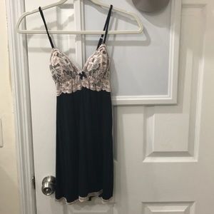 🚫SOLD🚫Victoria Secret Black with Pink Lace Slip